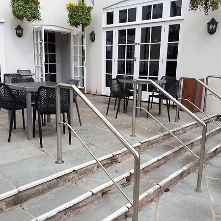 The George Hotel Wetherspoon Брекон Экстерьер фото